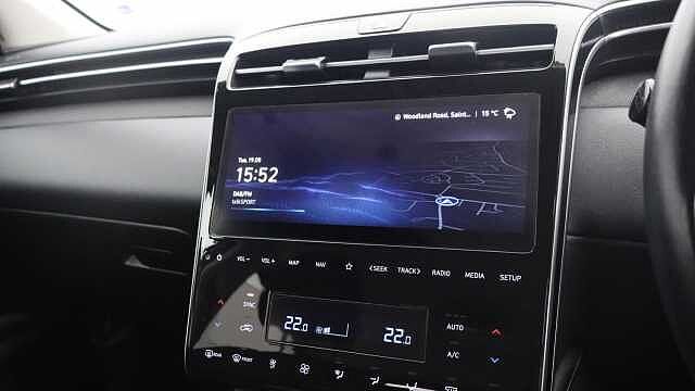 Hyundai TUCSON 1.6 h T-GDi SE Connect SUV 5dr Petrol Hybrid Auto Euro 6 (s/s) (230 ps) Silver