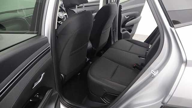Hyundai TUCSON 1.6 h T-GDi SE Connect SUV 5dr Petrol Hybrid Auto Euro 6 (s/s) (230 ps) Silver