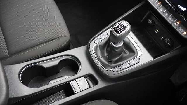 Hyundai KONA 1.0 T-GDi MHEV Premium SUV 5dr Petrol Hybrid Manual Euro 6 (s/s) (120 ps)