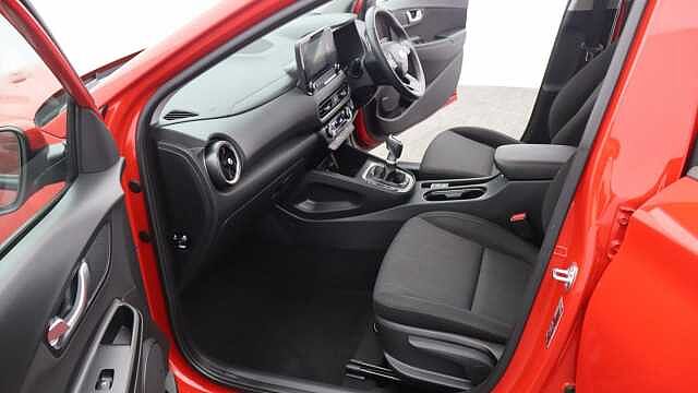Hyundai KONA 1.0 T-GDi MHEV Premium SUV 5dr Petrol Hybrid Manual Euro 6 (s/s) (120 ps)