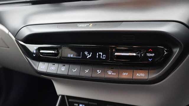 Hyundai BAYON 1.0 T-GDi MHEV Ultimate SUV 5dr Petrol Hybrid DCT Euro 6 (s/s) (100 ps)