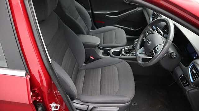 Hyundai IONIQ 1.6 h-GDi GPF Premium Hatchback 5dr Petrol Hybrid DCT Euro 6 (s/s) (141 ps)