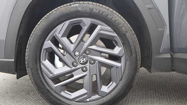 Hyundai TUCSON 1.6T Hybrid Black Line SUV 5dr Petrol Hybrid Auto Euro 6 (s/s) (239 ps) Grey