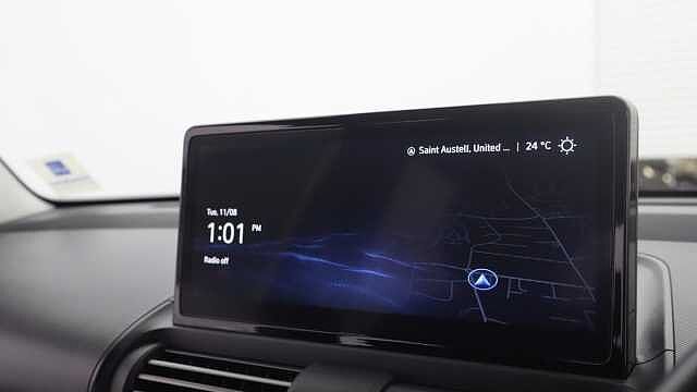 Hyundai INSTER Long Range 49kWh 02 SUV 5dr Electric Auto (115 ps) White