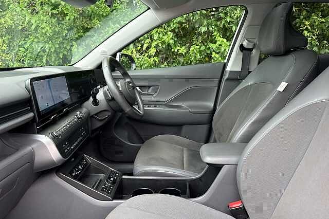 Hyundai KONA ULTIMATE Atlas White