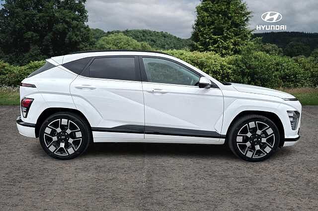 Hyundai KONA ULTIMATE Atlas White