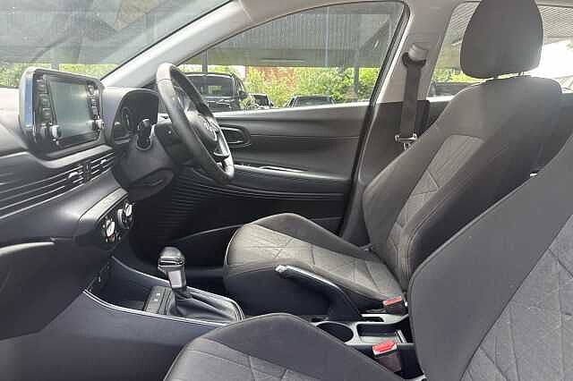 Hyundai Bayon T-GDI SE CONNECT DCT MHEV