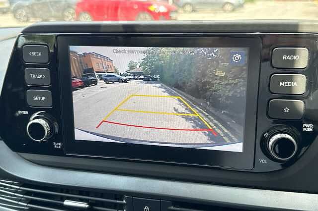 Hyundai BAYON T-GDI SE CONNECT MHEV Atlas White