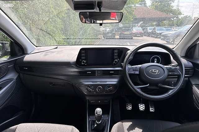 Hyundai BAYON T-GDI SE CONNECT MHEV Atlas White