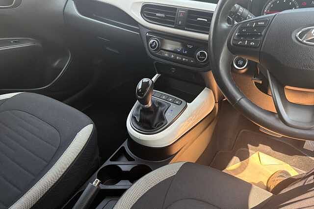 Hyundai i10 MPI PREMIUM