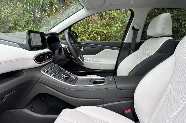 Hyundai Santa Fe 1.6 TGDi Plug-in Hybrid Ultimate 5dr 4WD Auto