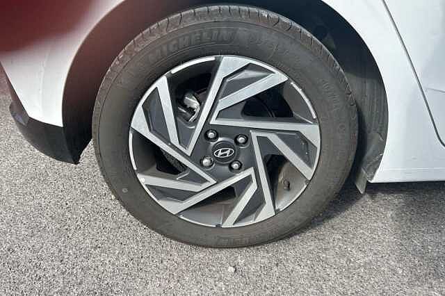 Hyundai i20 1.0T GDi Advance 5dr