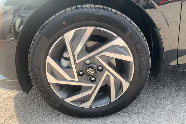 Hyundai i20 1.0T GDi Advance 5dr