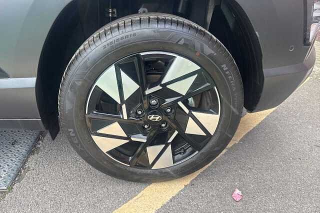 Hyundai KONA 1.6T 138 Ultimate 5dr Black