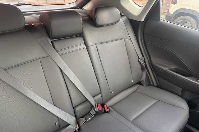 Hyundai KONA 1.6T 138 Ultimate 5dr Black