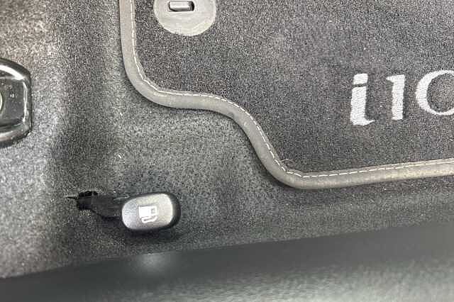 Hyundai i10 1.2 MPi Premium 5dr