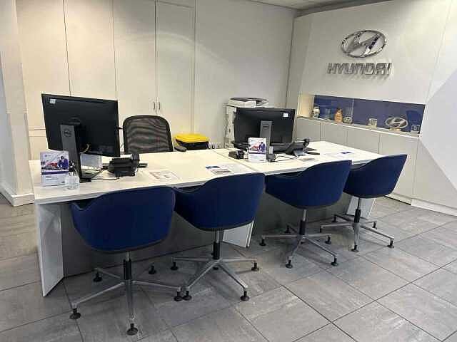 Hyundai TUCSON 1.6 TGDi 48V MHD SE Connect 5dr 2WD Red