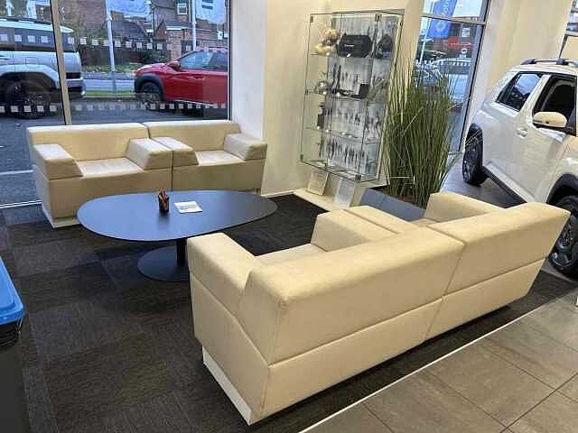 Hyundai TUCSON 1.6 TGDi 48V MHD SE Connect 5dr 2WD Red