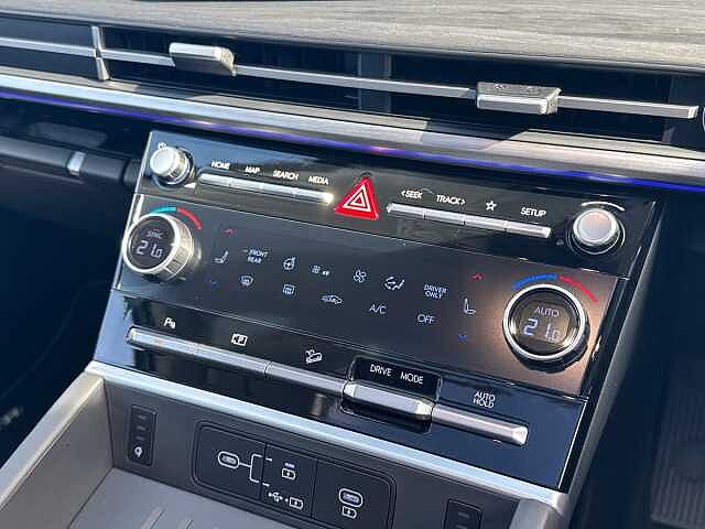 Hyundai Santa Fe 1.6 TGDi 239 Hybrid Ultimate 5dr Auto