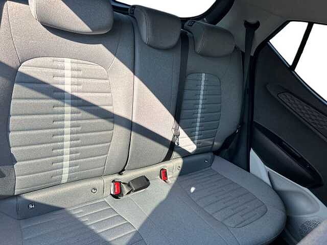 Hyundai i10 1.2 [79] Premium 5dr Auto [Nav]