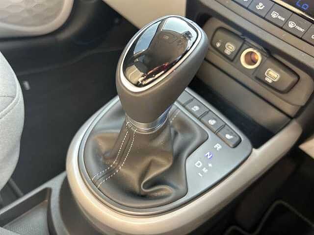 Hyundai i10 1.2 [79] Premium 5dr Auto [Nav]