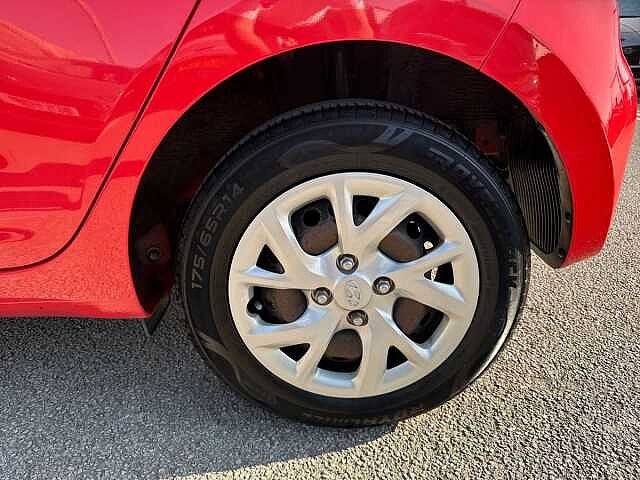 Hyundai i10 1.0 SE 5dr