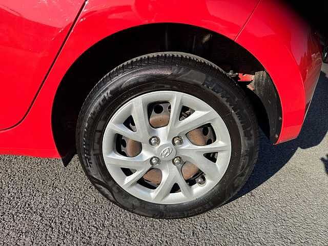 Hyundai i10 1.0 SE 5dr