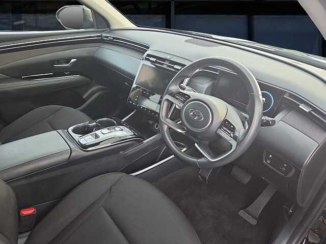 Hyundai TUCSON 1.6 TGDi Hybrid 230 SE Connect 5dr 2WD Auto Black