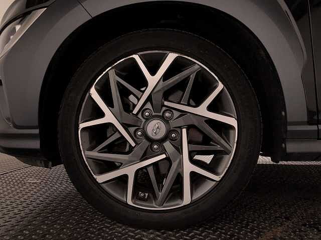 Hyundai KONA 1.6 GDi Hybrid Ultimate 5dr DCT Black