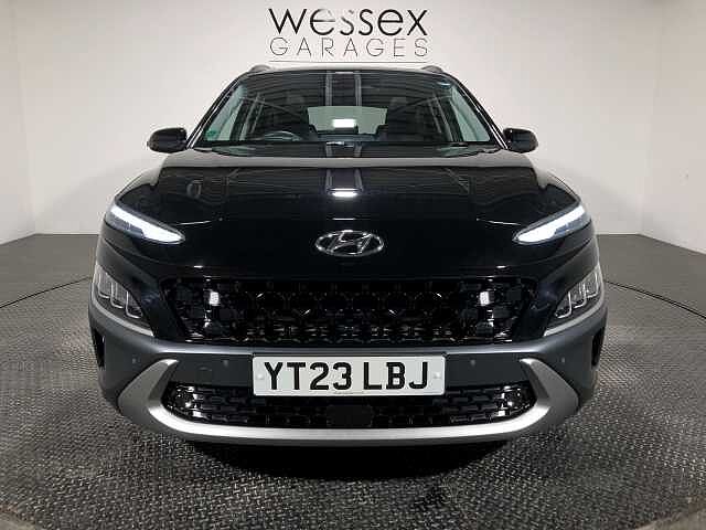 Hyundai KONA 1.6 GDi Hybrid Ultimate 5dr DCT Black