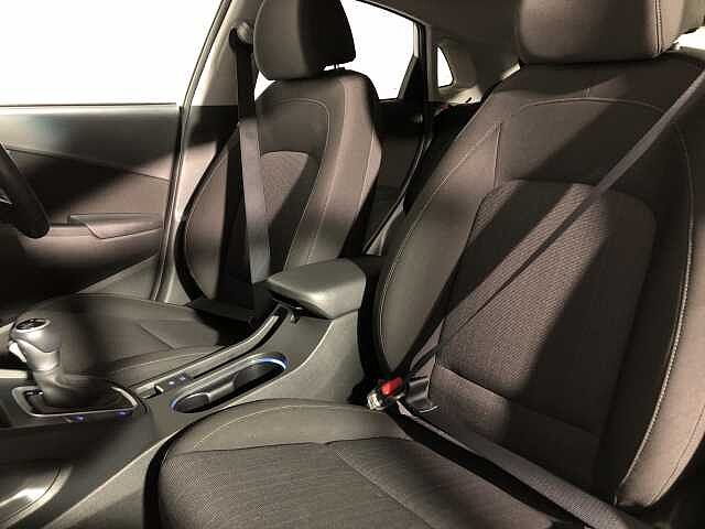 Hyundai KONA 1.6 GDi Hybrid Premium 5dr DCT White