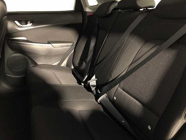 Hyundai KONA 1.6 GDi Hybrid Premium 5dr DCT White