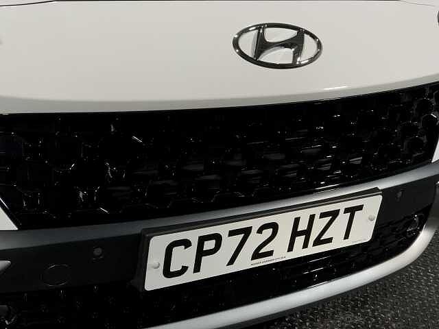 Hyundai KONA 1.6 GDi Hybrid Premium 5dr DCT White