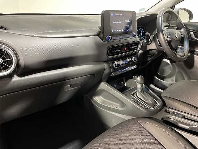 Hyundai KONA 1.6 GDi Hybrid SE Connect 5dr DCT Green