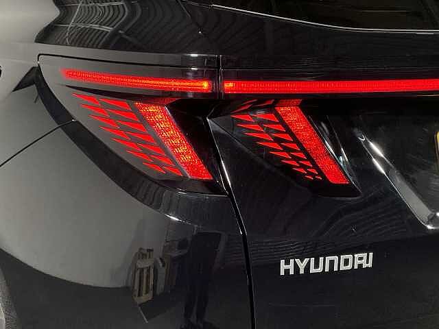 Hyundai TUCSON 1.6T 48V MHD Ultimate 5dr DCT Black