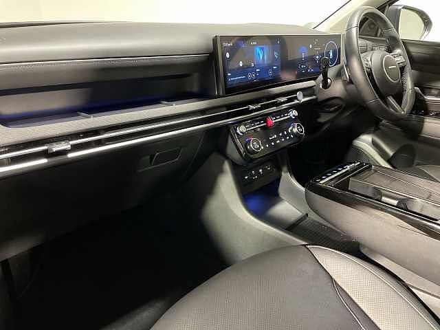 Hyundai TUCSON 1.6T 48V MHD Ultimate 5dr DCT Black