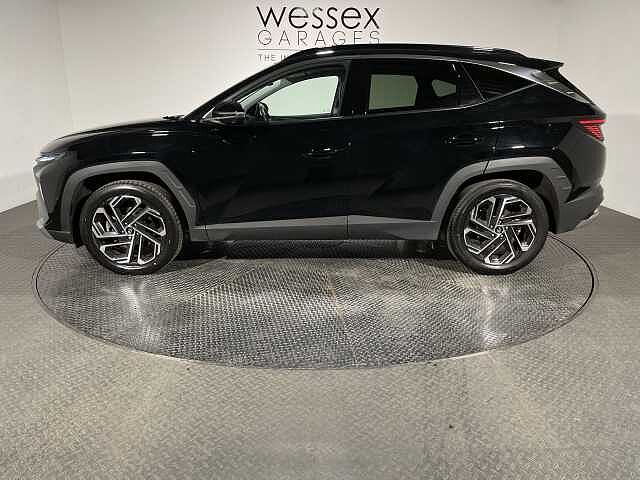 Hyundai TUCSON 1.6T 48V MHD Ultimate 5dr DCT Black