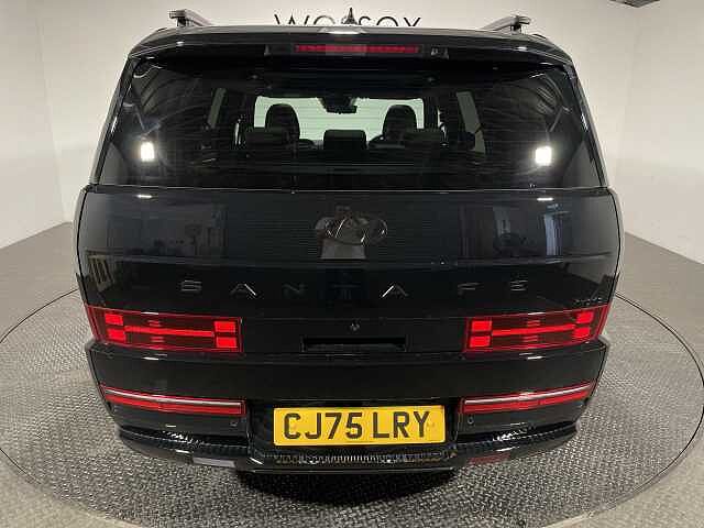 Hyundai SANTA FE 1.6 TGDi Hybrid Calligraphy 5dr 4WD Auto