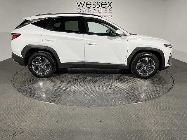 Hyundai TUCSON 1.6T 48V MHD Advance 5dr DCT White