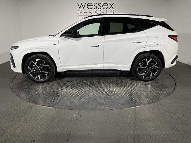 Hyundai TUCSON 1.6T 239 Hybrid N Line 5dr Auto White