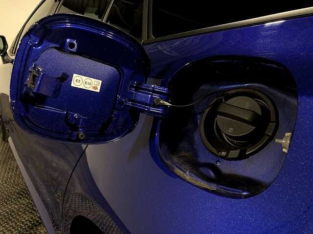 Toyota Corolla Touring Sport 2.0 Hybrid Design 5dr CVT