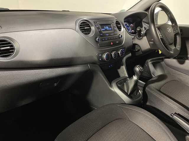Hyundai I10 1.0 SE 5dr White