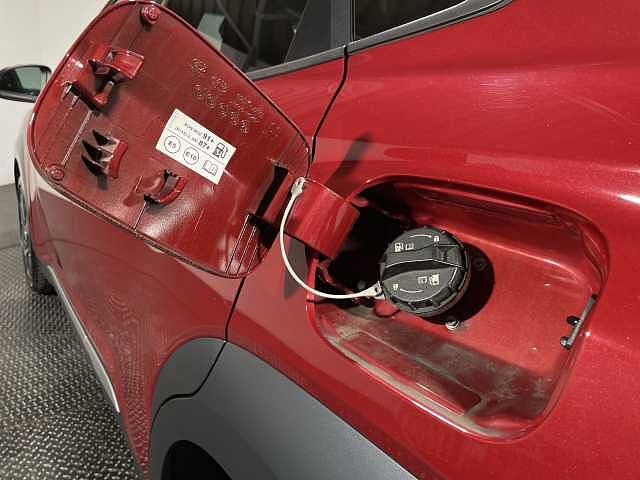 Hyundai KONA 1.6 GDi Hybrid Premium 5dr DCT Red