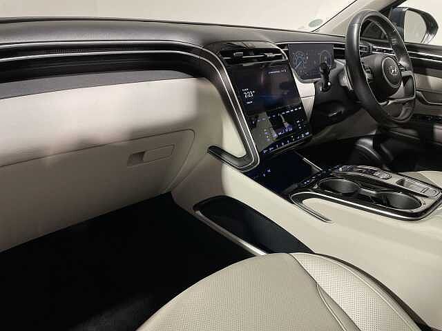 Hyundai TUCSON 1.6 TGDi Plug-in Hybrid Ultimate 5dr 4WD Auto Black