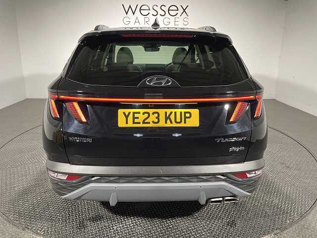 Hyundai TUCSON 1.6 TGDi Plug-in Hybrid Ultimate 5dr 4WD Auto Black