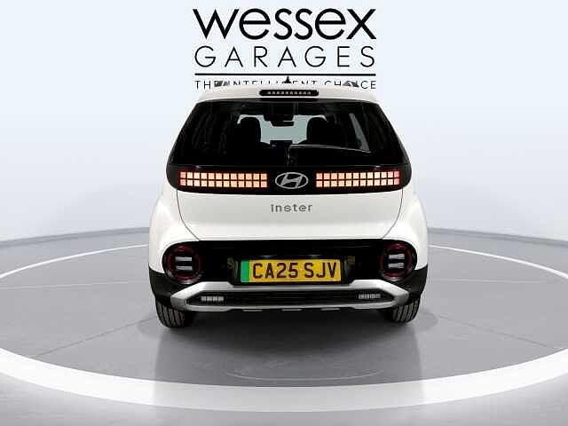 Hyundai INSTER 85kW 02 49kWh 5dr Auto White