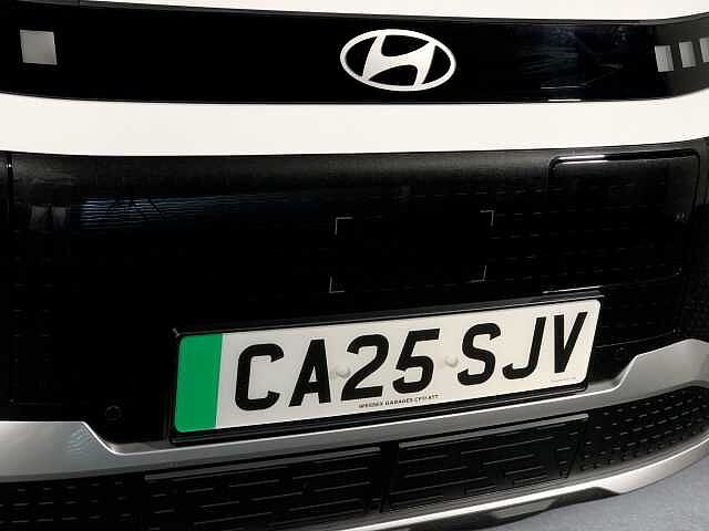 Hyundai INSTER 85kW 02 49kWh 5dr Auto White