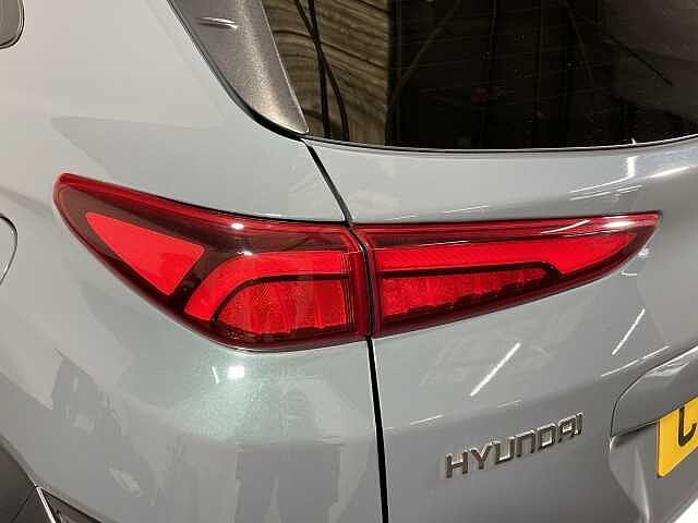 Hyundai KONA 1.6 GDi Hybrid Premium 5dr DCT Green