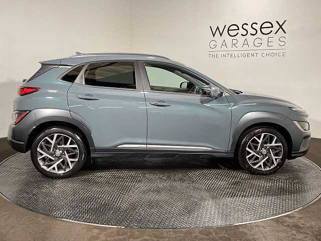 Hyundai KONA 1.6 GDi Hybrid Premium 5dr DCT Green