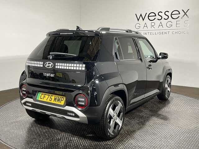 Hyundai INSTER 85kW 02 49kWh 5dr Auto Black